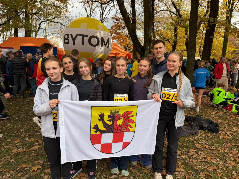 Dziewczęta z Zespołu Szkół w Mogilnie na Mistrzostwach Polski